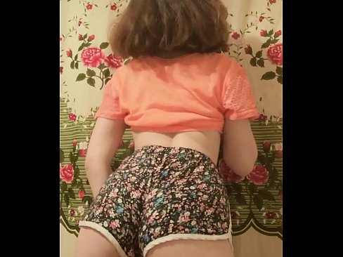 ❤️ Mozo sexy quitándose os calzóns ante a cámara ️❌ Vídeo anal en nós ﹏