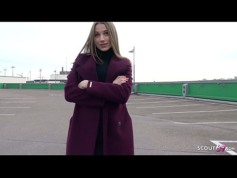❤️ O SCOUT ALEMÁN É UN SOÑO QUE TOCA STEELE, UN APARCAMENTO E SEXY POR DINERO ️❌ Vídeo anal en nós ﹏