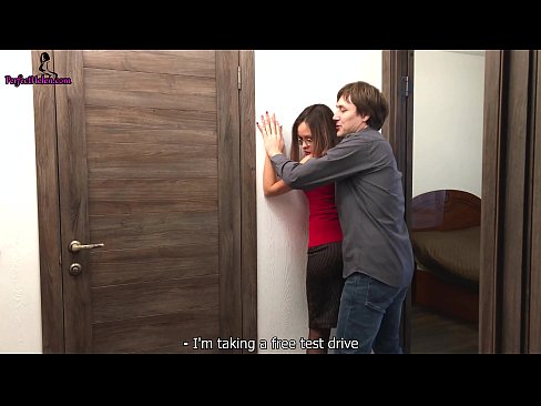 ❤️ Agente inmobiliario sexy sacude o coño e fode sensualmente mentres vende o seu apartamento - Krempai ️❌ Vídeo anal en nós ﹏